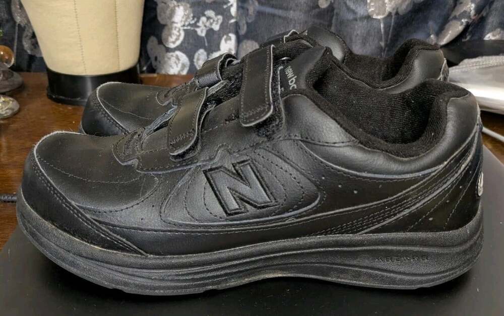 NEW BALANCE 577 BLACK LEATHER Hook Loop Walking Sneakers Sz 9 2E Extra Wide - Picture 6 of 10